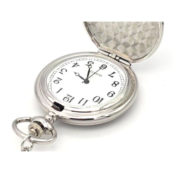 Moon & Star Pocket Watch - Silver Starry Night Gift for Dreamers & Stargazers - Picture 3 of 10